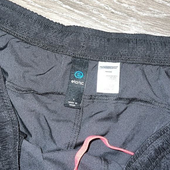 Etoic running shorts. Size L. NWT - Picture 3 of 4